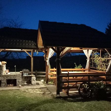 Brvnare Na Brdu Villa Sljivovica  Екстериор снимка